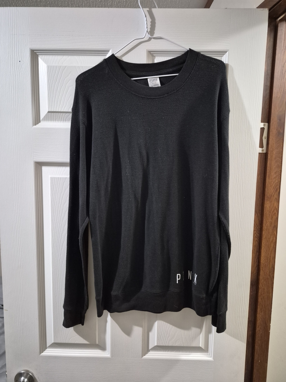 PINK Victoria's Secret Black Long Sleeve Pullover